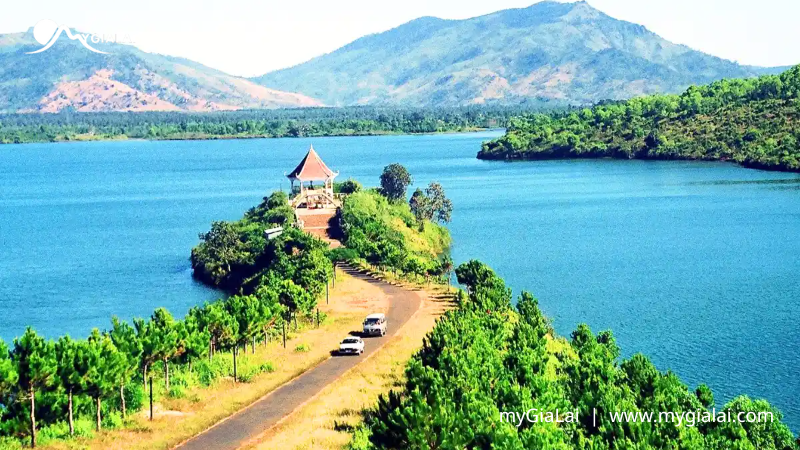 Biển Hồ Pleiku