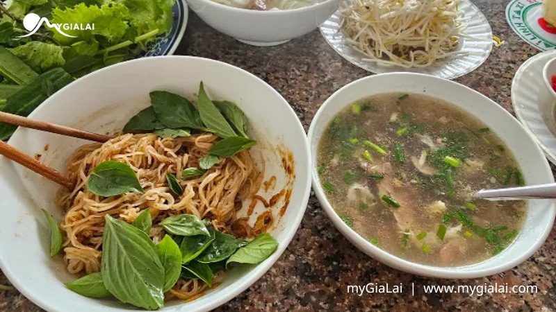 Phở khô Gia Lai ở đâu ngon