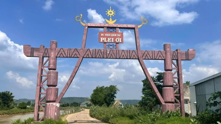 Làng Plei Ơi Gia Lai
