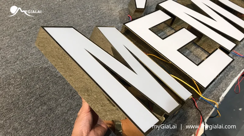 Chữ Nổi Inox: Giải Pháp Bảng Hiệu Sang Trọng, Bền Bỉ Theo Thời Gian